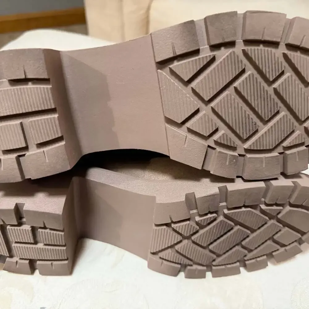 Woman's Boots Steve Madden Honored Chelsea Bootie‎